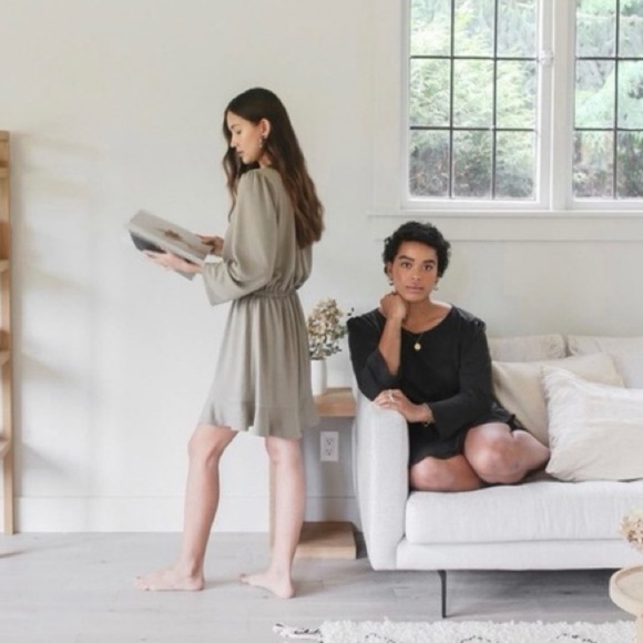 Emma Knudsen Women's Dress - Picture 2 of 7